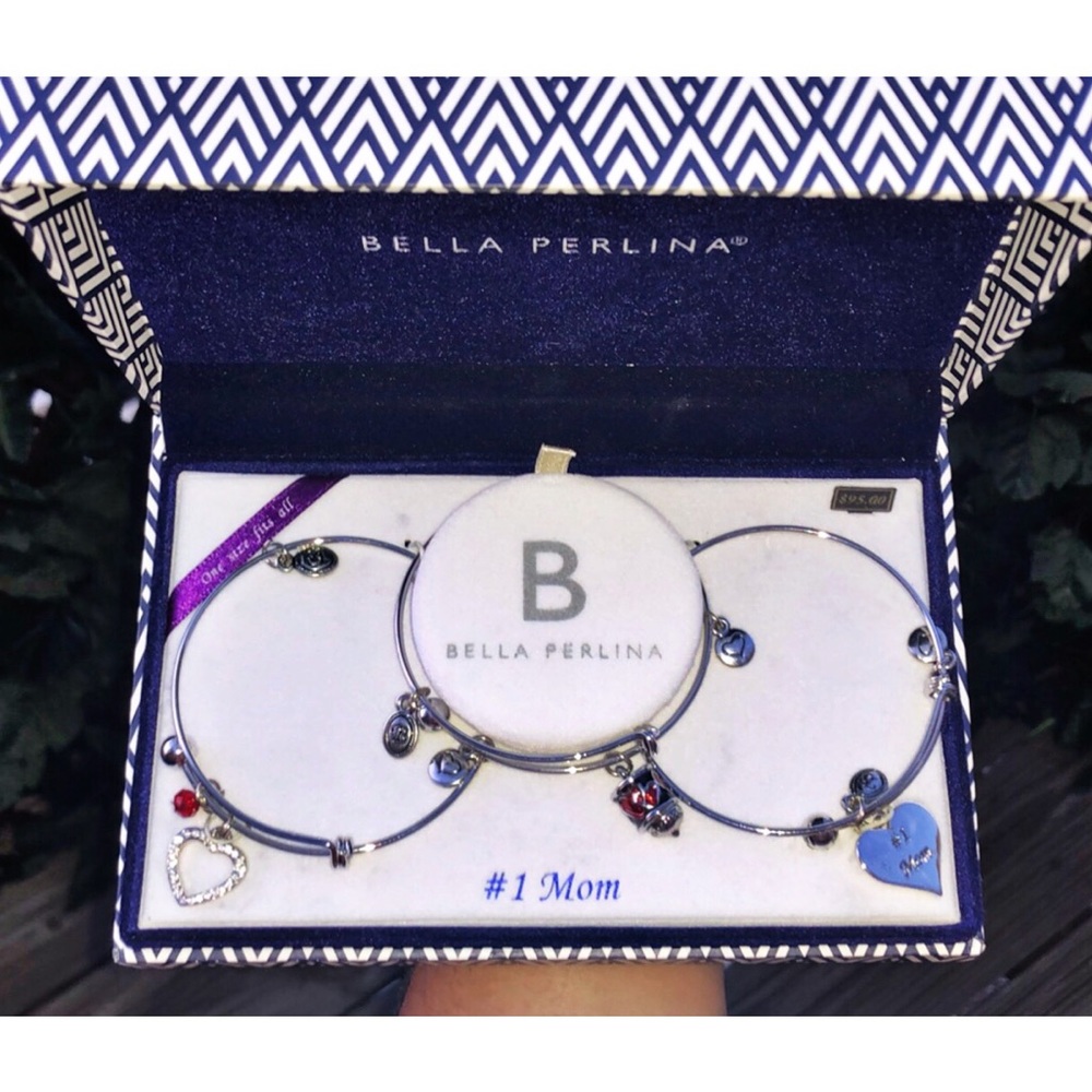 🆕BELLA PERLINA Mom Bracelet Set
